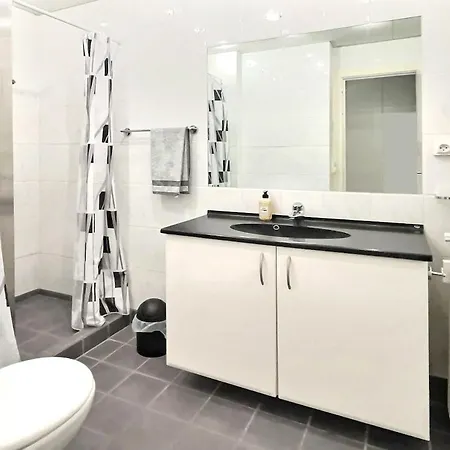 Le Diamant Vue Grandiose Sur Port Et Mer, Piscine Privee Saint-Raphaël