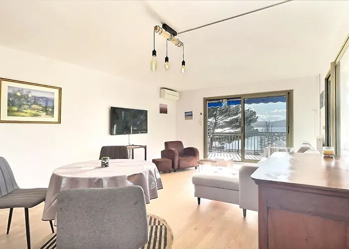 Le Diamant Vue Grandiose Sur Port Et Mer, Piscine Privee Lägenhet *