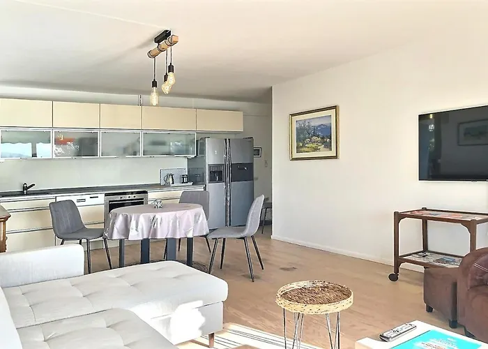 Le Diamant Vue Grandiose Sur Port Et Mer, Piscine Privee * Saint-Raphaël