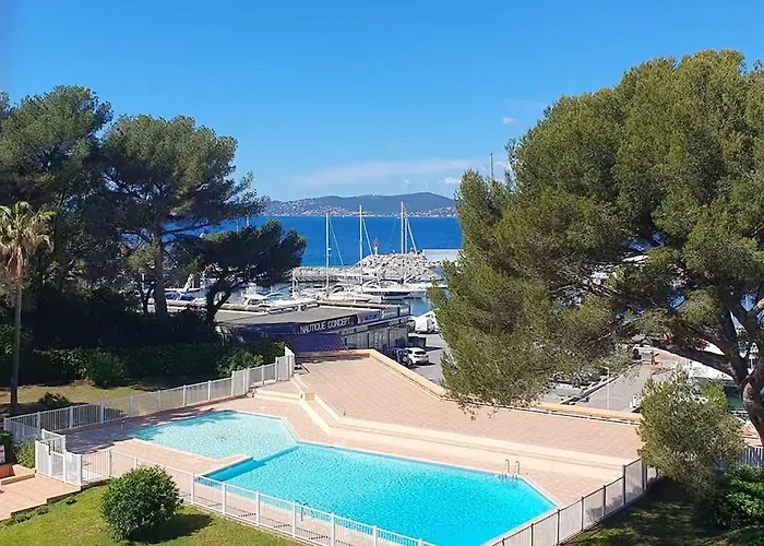 Lägenhet Le Diamant Vue Grandiose Sur Port Et Mer, Piscine Privee