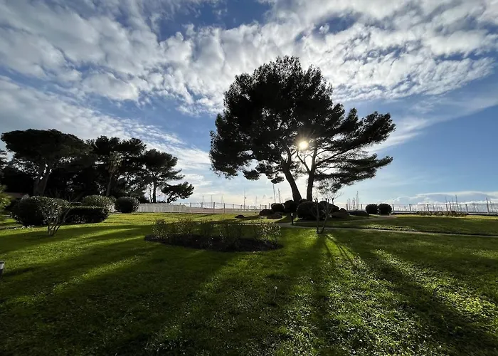 Le Diamant Vue Grandiose Sur Port Et Mer, Piscine Privee 公寓 Saint-Raphaël