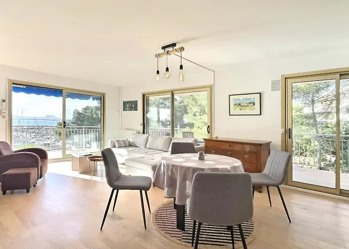 Le Diamant Vue Grandiose Sur Port Et Mer, Piscine Privee Lägenhet Saint-Raphaël