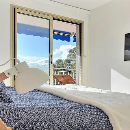 Le Diamant Vue Grandiose Sur Port Et Mer, Piscine Privee Saint-Raphaël